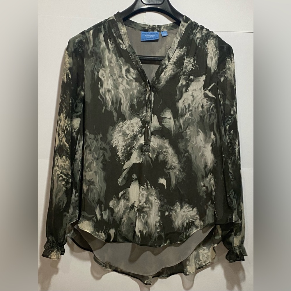 Women’s Blouse, Size Small Whimsigoth Dressy Workwear Flowly